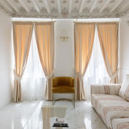 Domus Nannini Spa - L' Arco Di Matteotti เซียนา ภายนอก รูปภาพ