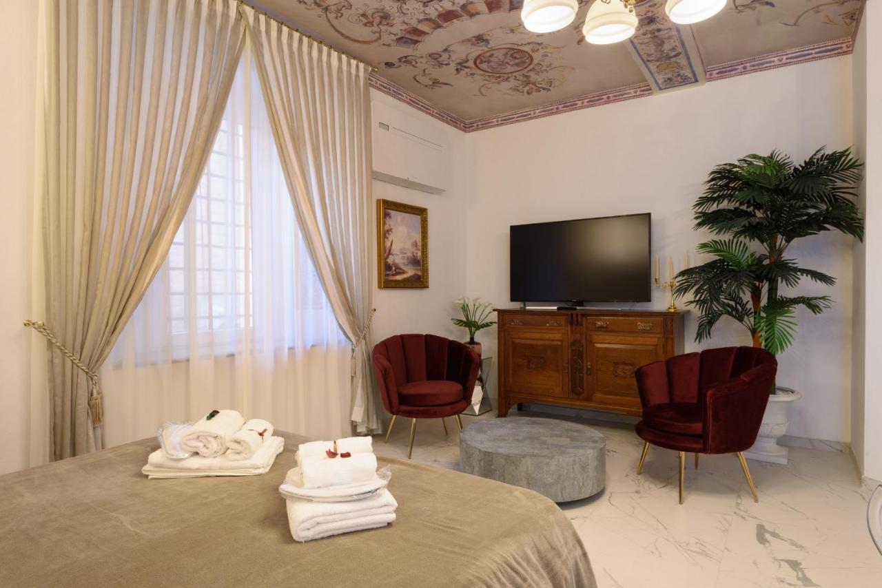 Domus Nannini Spa - L' Arco Di Matteotti เซียนา ภายนอก รูปภาพ