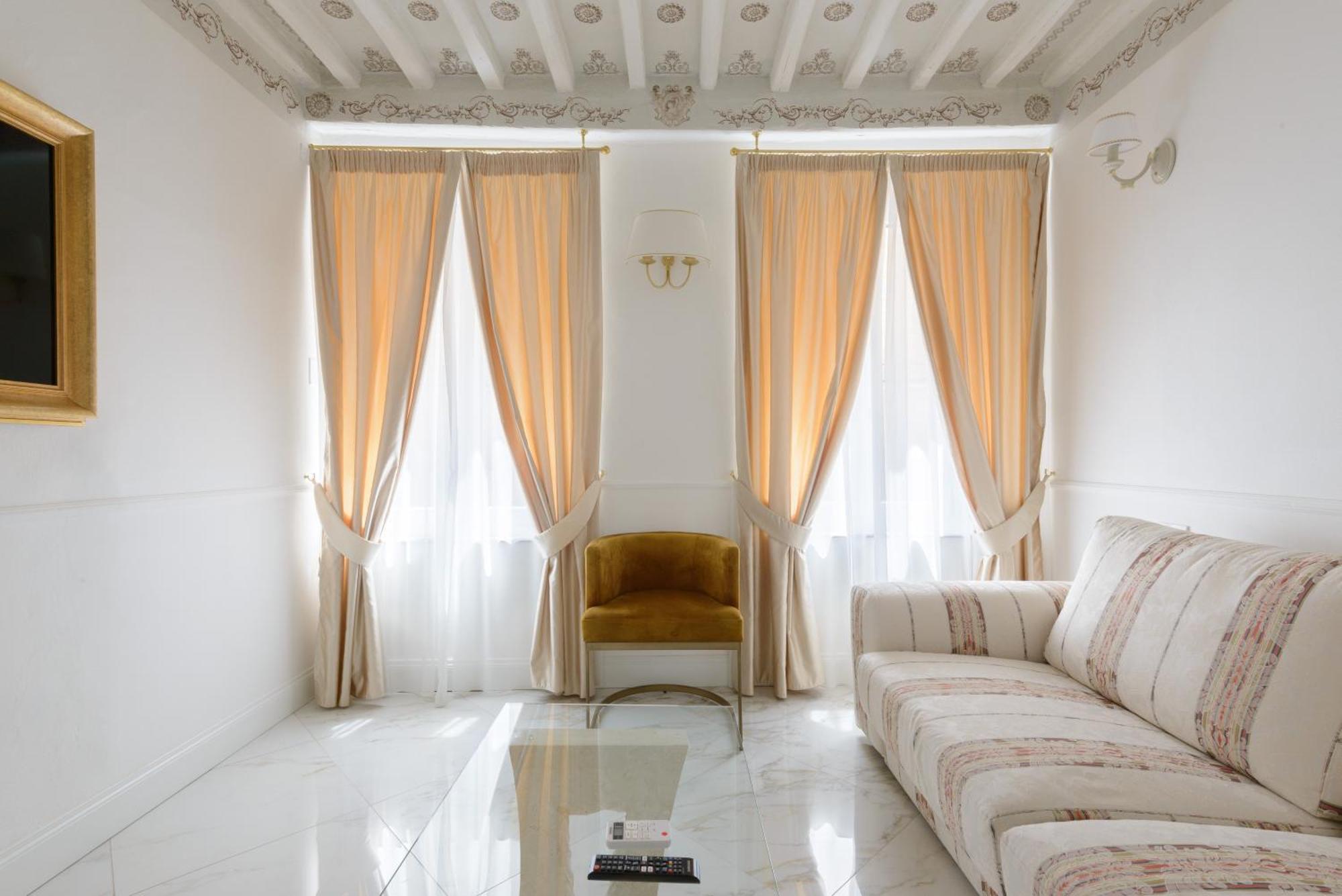 Domus Nannini Spa - L' Arco Di Matteotti เซียนา ภายนอก รูปภาพ