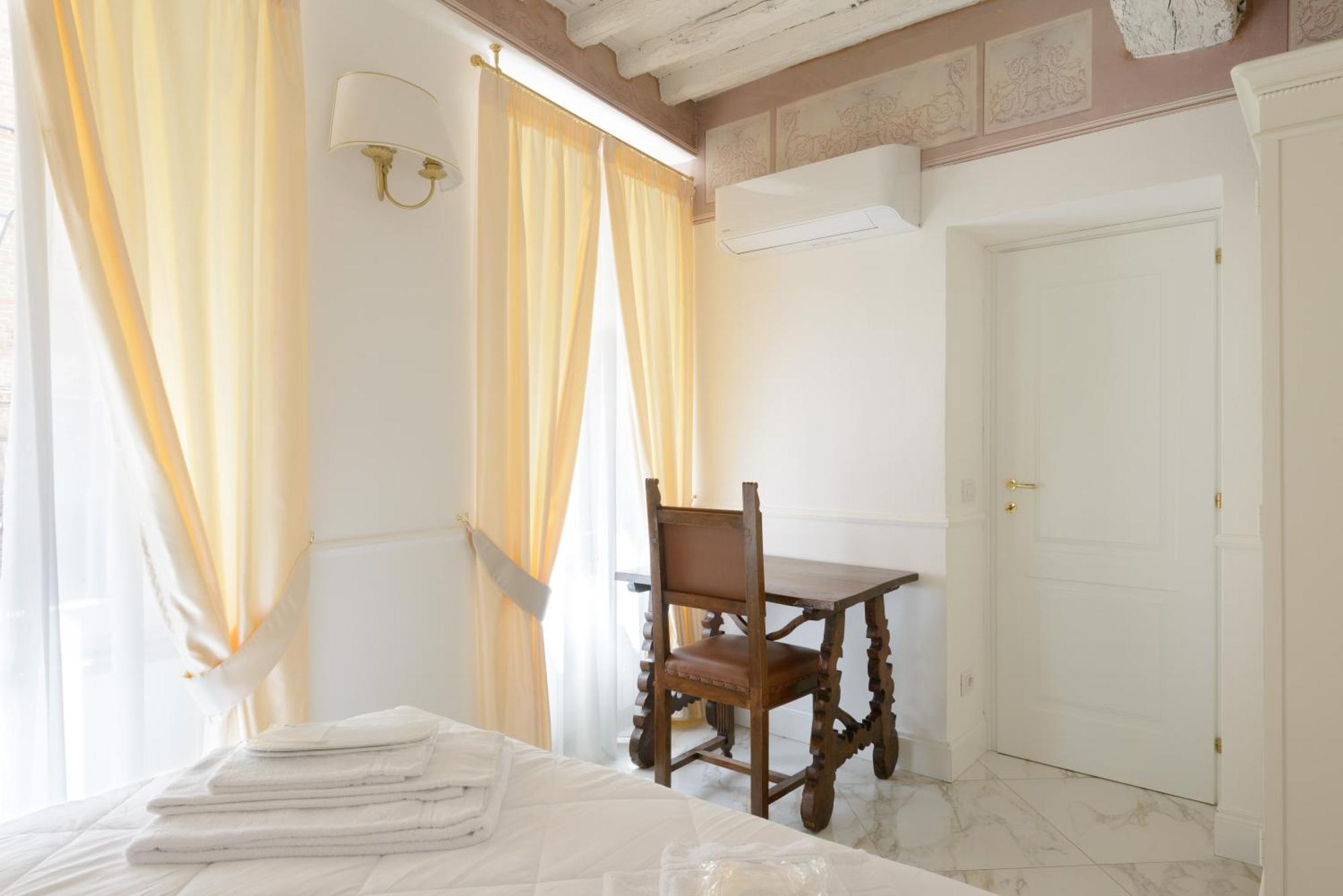 Domus Nannini Spa - L' Arco Di Matteotti เซียนา ภายนอก รูปภาพ
