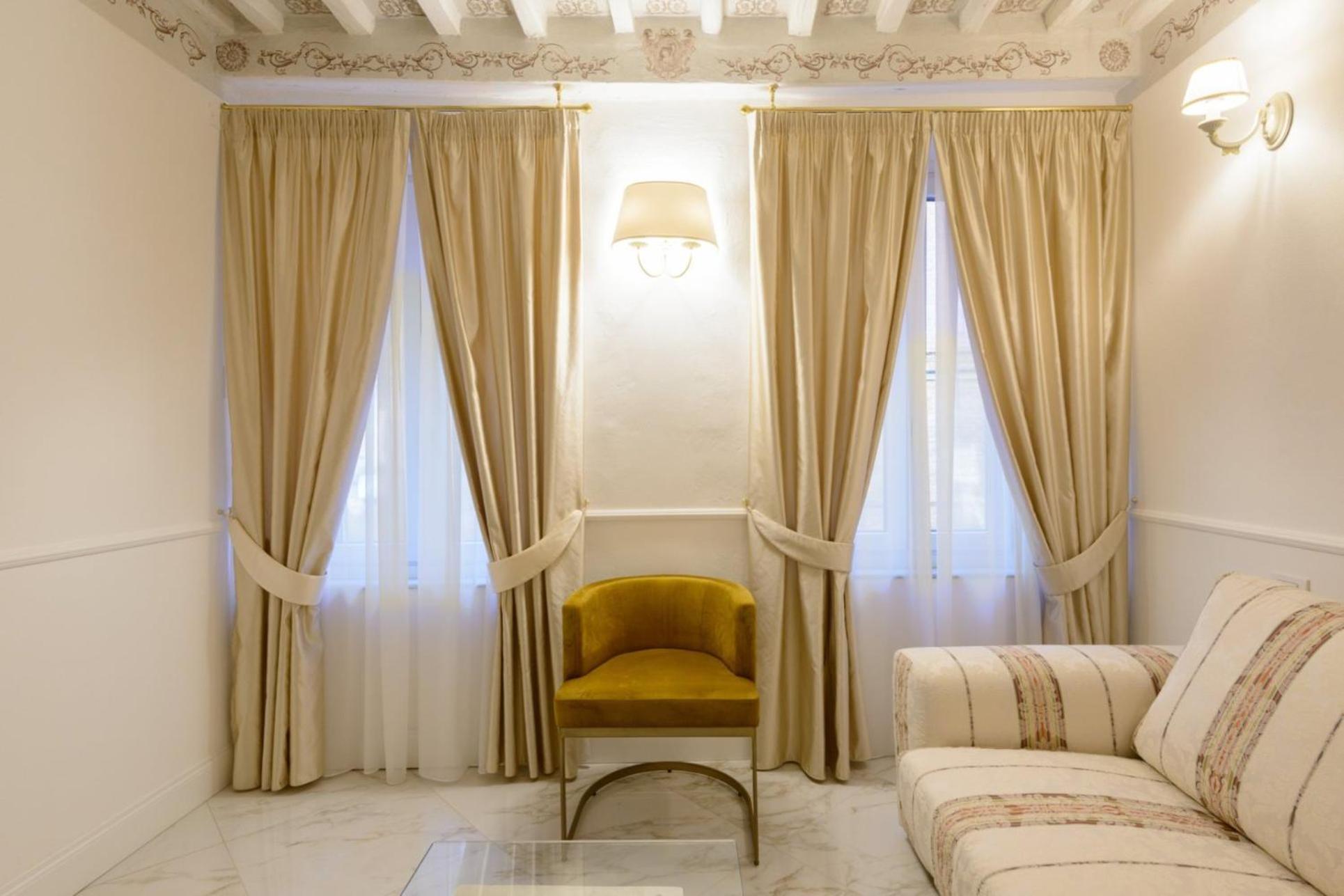 Domus Nannini Spa - L' Arco Di Matteotti เซียนา ภายนอก รูปภาพ