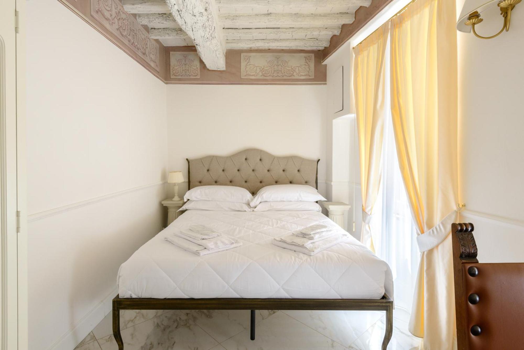 Domus Nannini Spa - L' Arco Di Matteotti เซียนา ภายนอก รูปภาพ